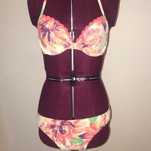 Aerie scallop swimsuit